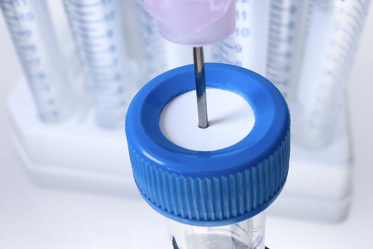 Septa Caps for Falcon Centrifuge Tubes Type-F pierceable septa caps providing a dimensional thread fit for 15mL and 50mL Falcon centrifuge tubes.